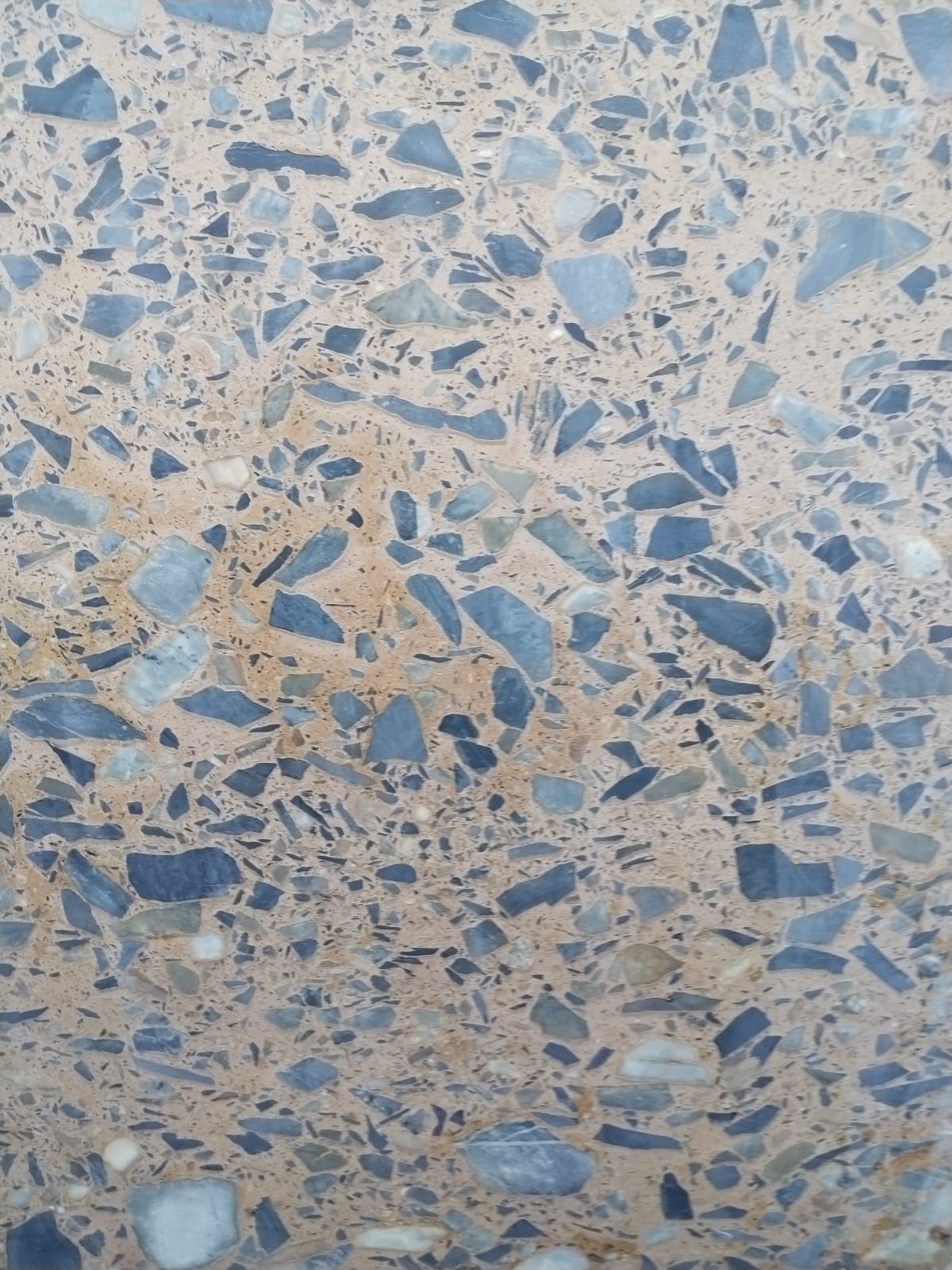 NATURAL TERRAZZO 