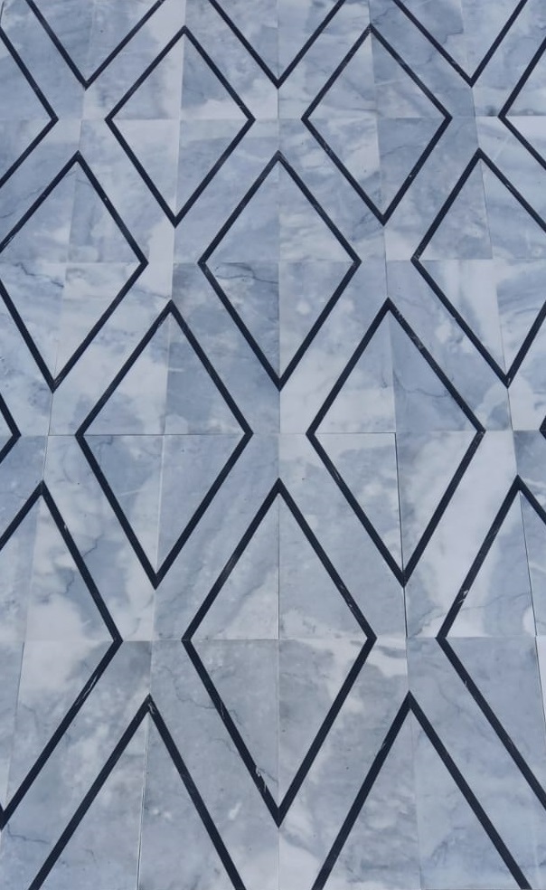 ROYAL DIAMOND -  MATCHED TILES IN GREY